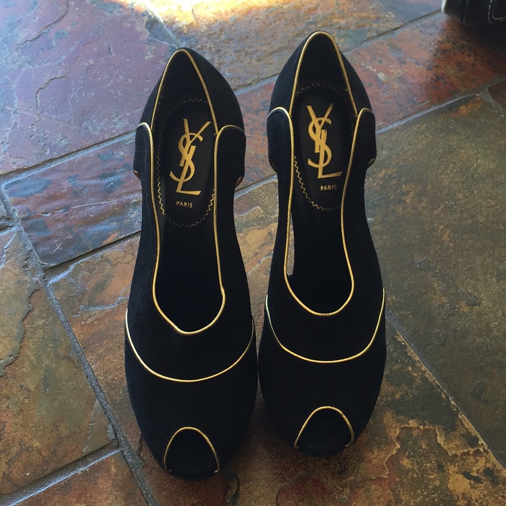 Saint Laurent Pumps